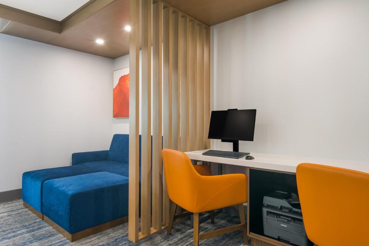Holiday Inn Express & Suites - Springdale - Fayetteville Area Esterno foto